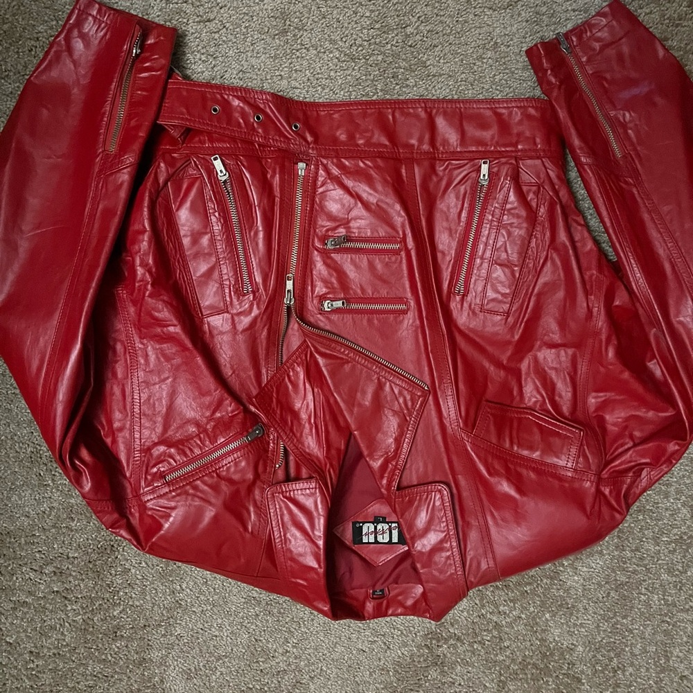 Vintage 80s genuine leather woman’s IOU red biker jacket - Picture 9 of 13